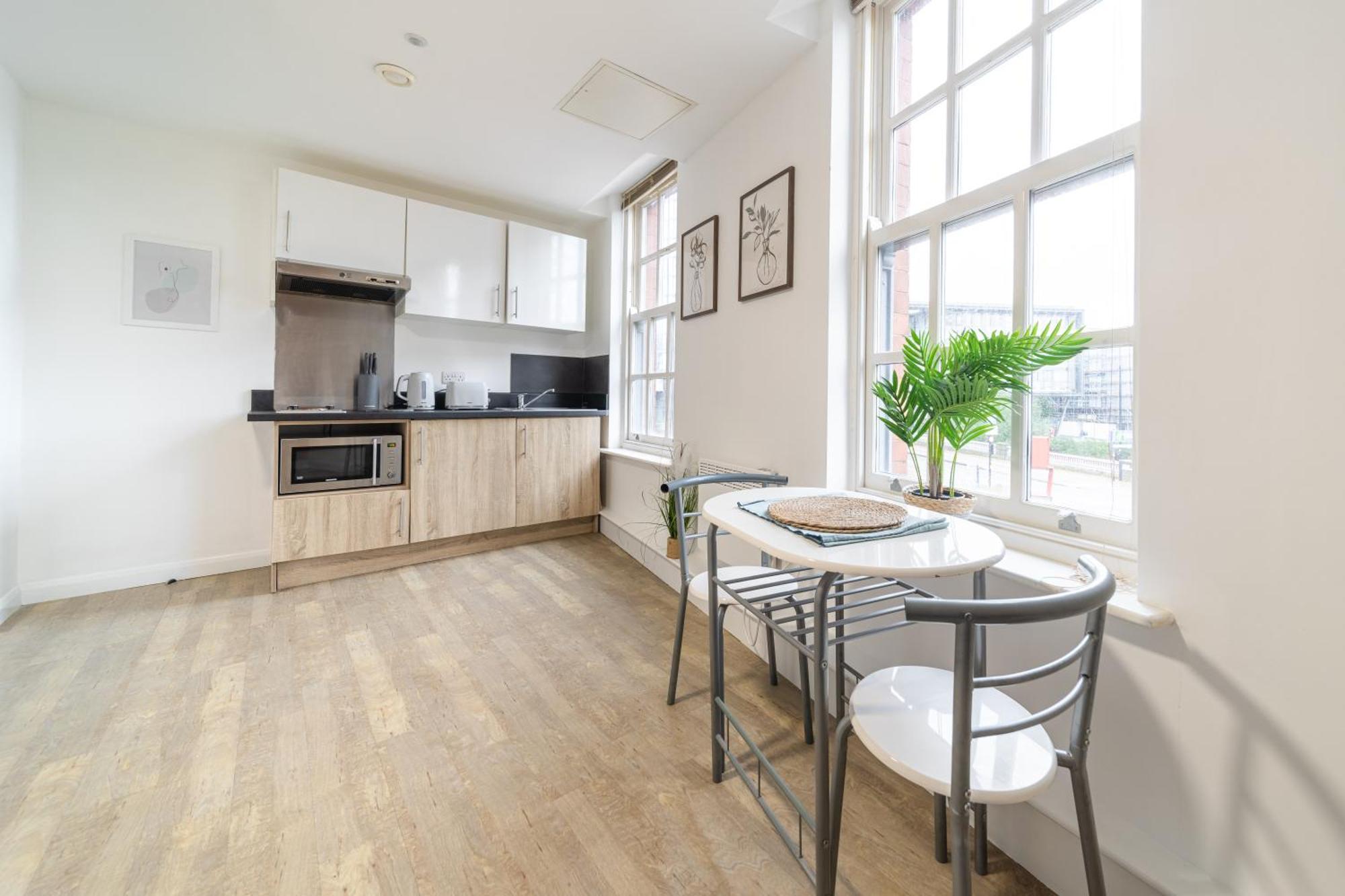 Alexandra House- Simple City Stays เชฟฟิลด์ ภายนอก รูปภาพ